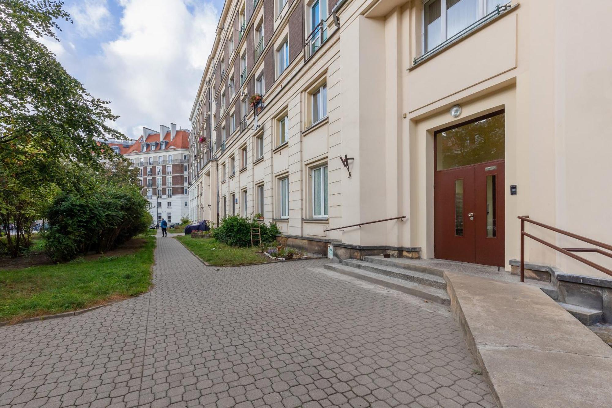 Aleja Wyzwolenia Studio with Mezzanine Warsaw Downtown by Noclegi Renters Екстериор снимка
